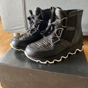 Sorel Kinetic Boots
